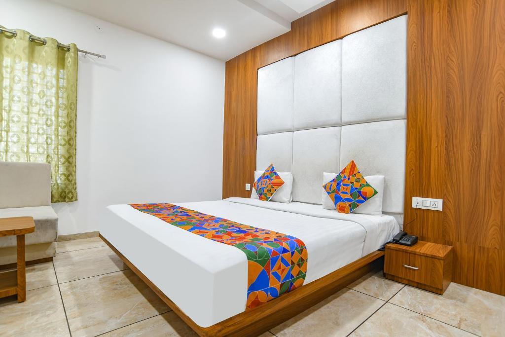 Индаур: Fabhotel Right Choice