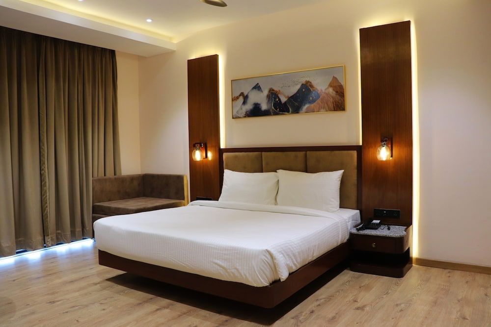 Индаур: Skyline Resort & Convention Centre