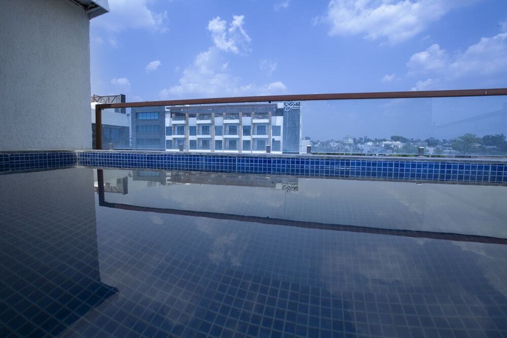 Индаур: Skyline Resort & Convention Centre