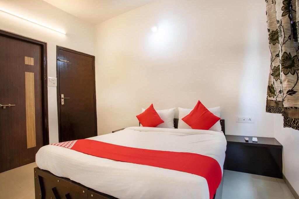 Индаур: OYO 36855 Hotel Indraprasth