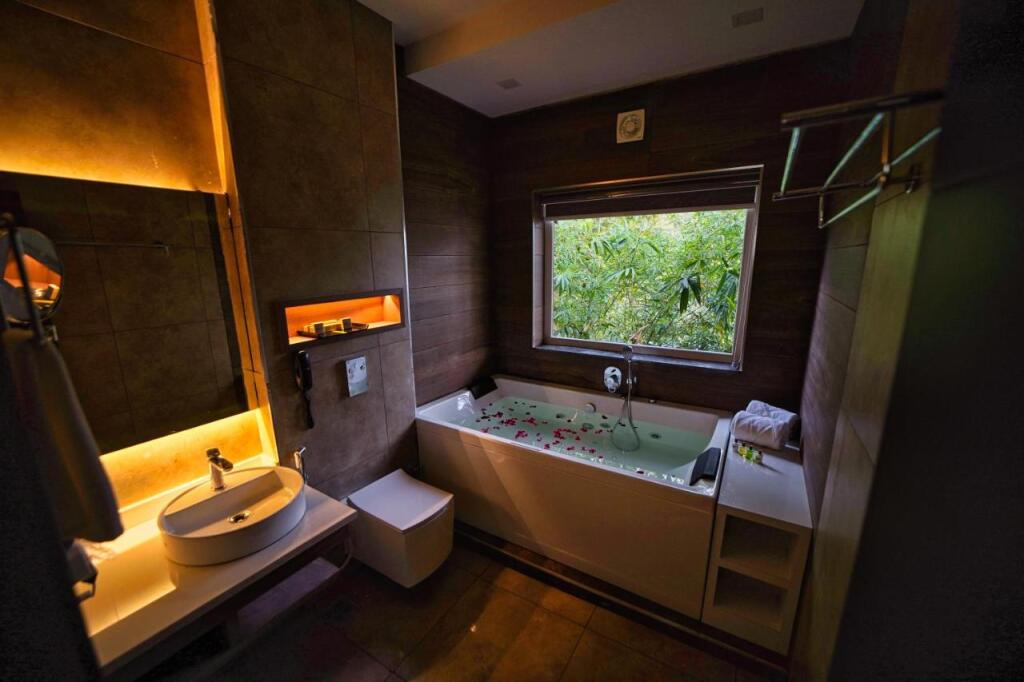 Султан-Батери: Jungle Bay Resorts & Spa
