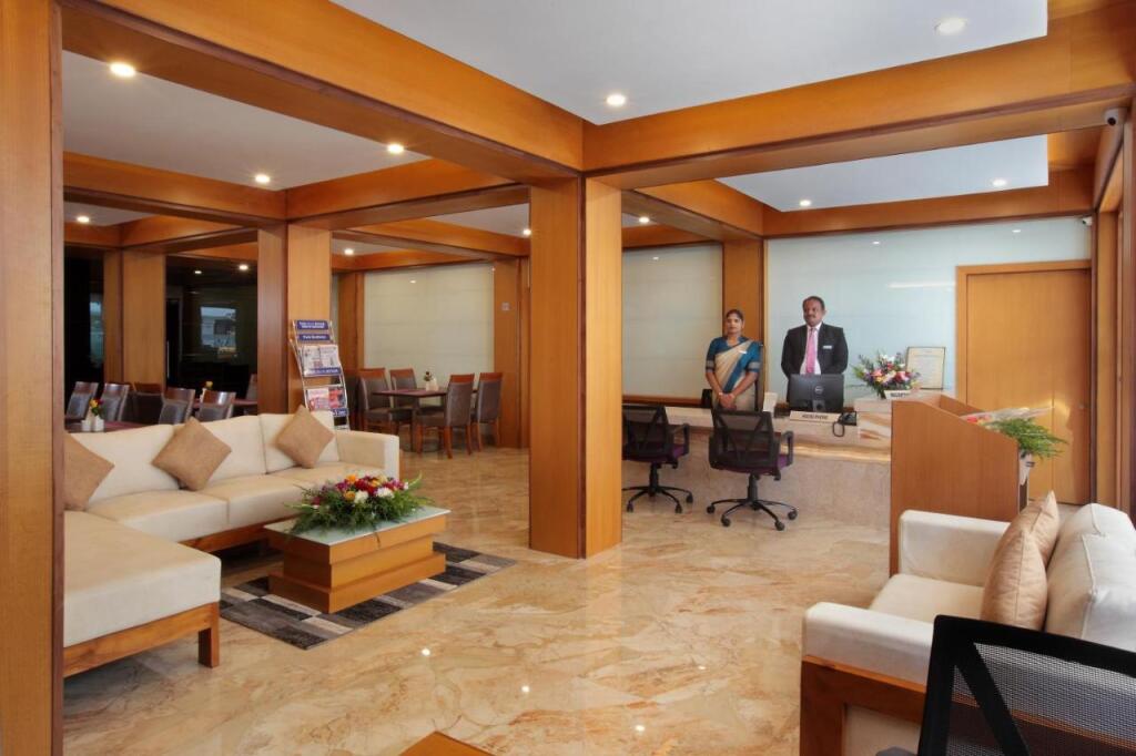 Кондотти: Hotel Park Residency Palayam