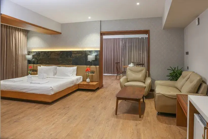 Кондотти: Welcare Business Hotel