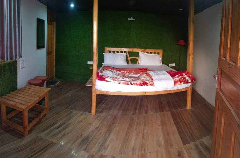 Мератх: Elwood Resort, Pangot