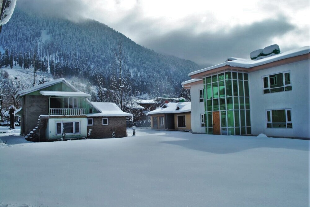 Пахалгам: Pahalgam Resort and Cottages
