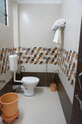 Аурангабад: Hotel J J