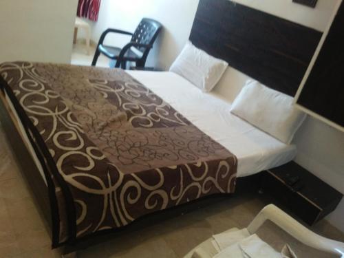 Аурангабад: Hotel J J