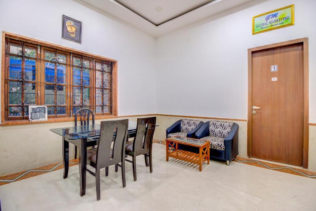 Мумбаи: Global Marketing Service Apartments