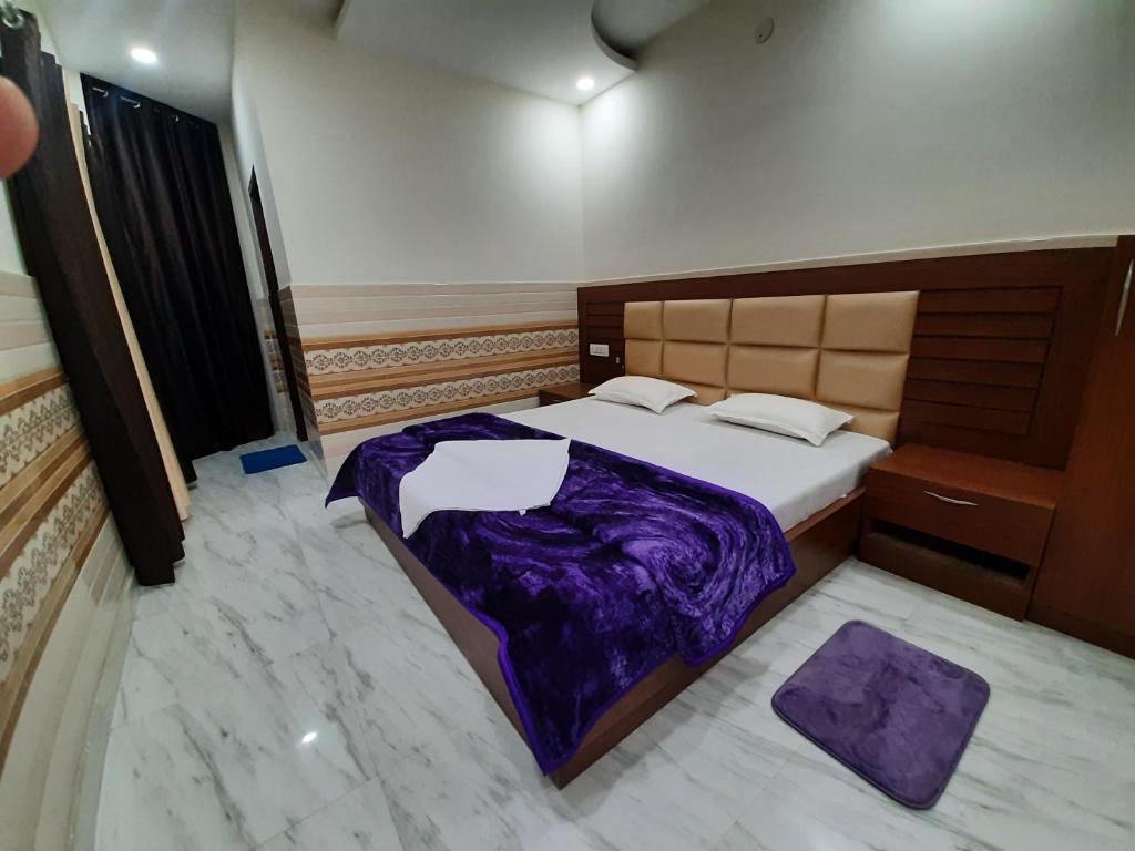 Катра: Abrol residency