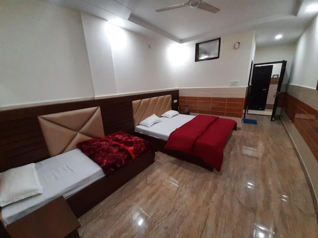 Катра: Abrol residency
