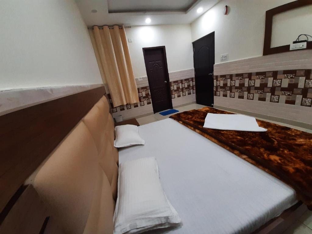 Катра: Abrol residency