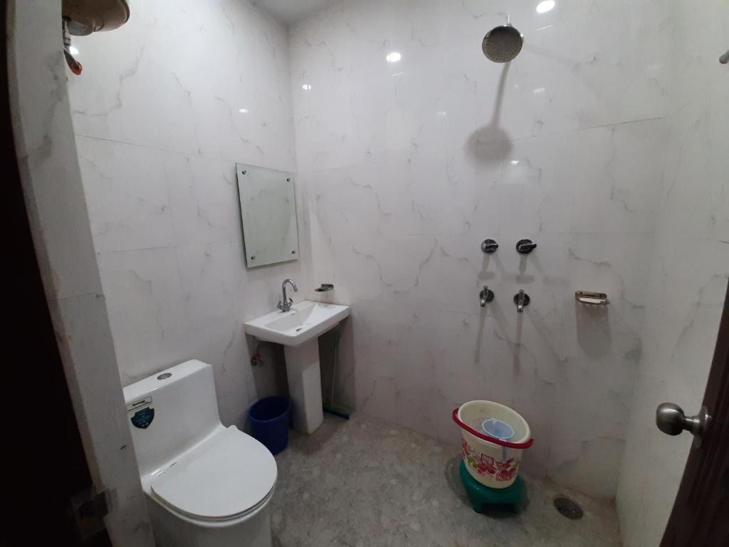 Катра: Abrol residency