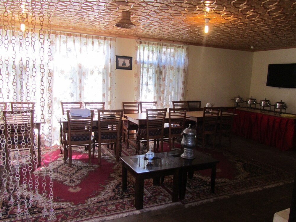 Пахалгам: Pahalgam Heritage