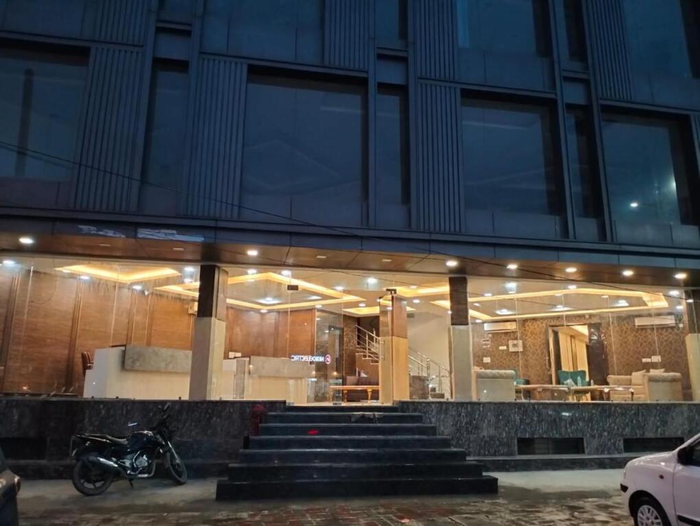 Нью-Дели: Hotel Prithvi Palace