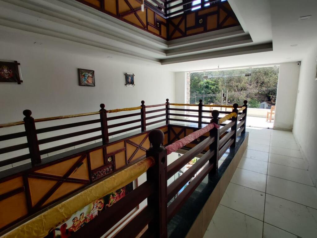 Палани: Velan Temple View By PPH Living Palani