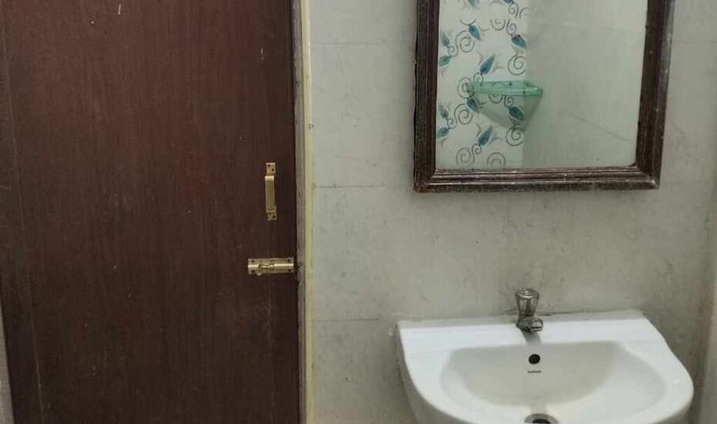 Тирупати: Hotel Poojith AC