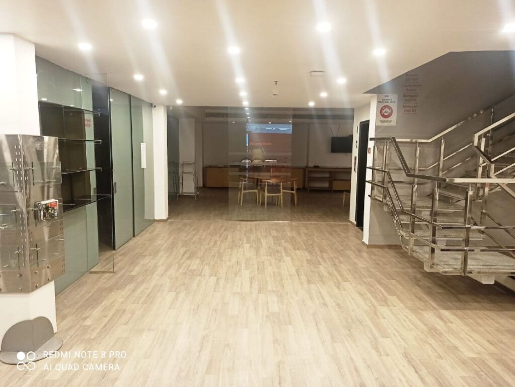 Виджаявада: Alana Town House