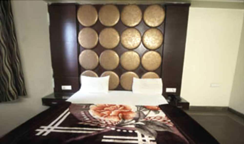 Нью-Дели: ADB Rooms Hotel Metro Plaza