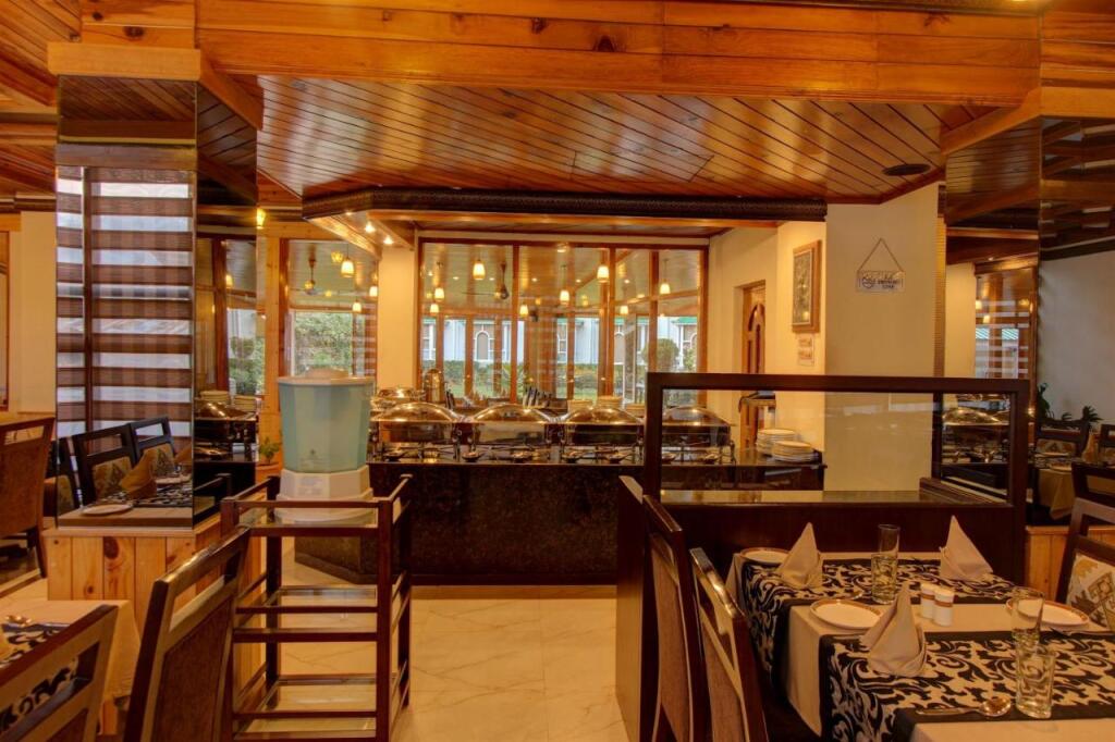 Манали: Hotel Kanishka Manali