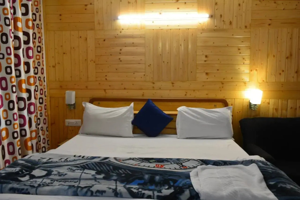 Манали: Hotel Neelgiri - Manali Diaries