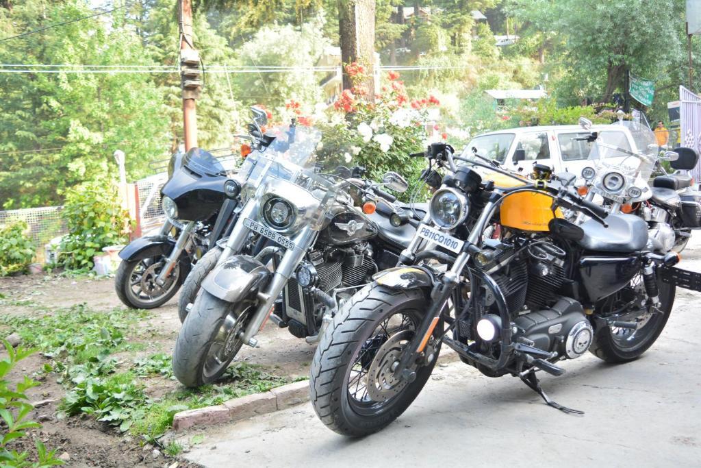 Манали: Hotel Neelgiri - Manali Diaries