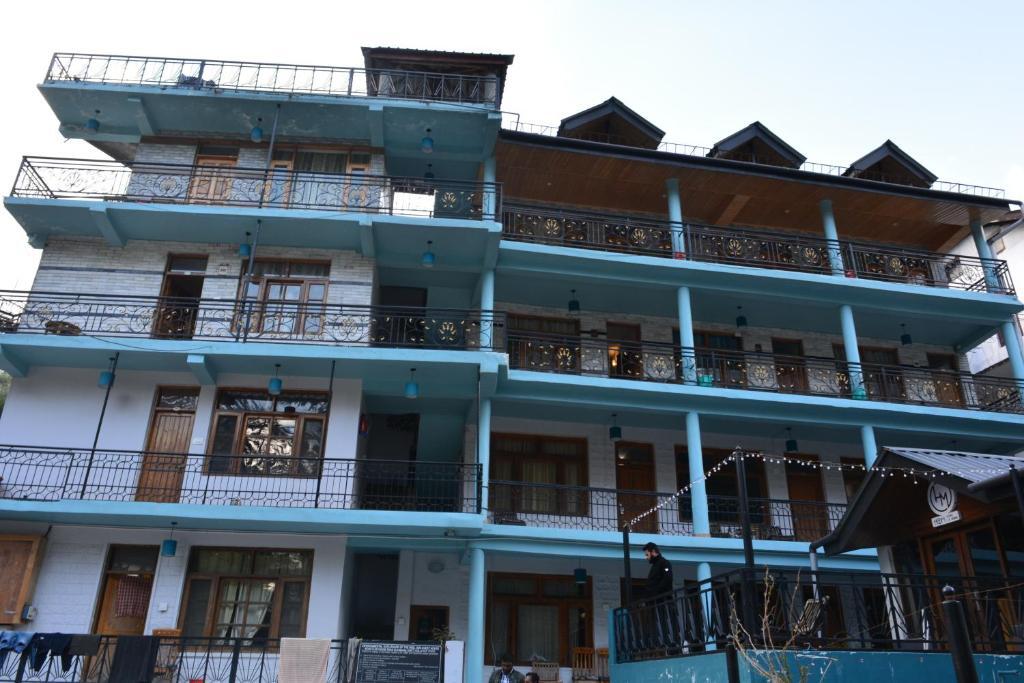 Манали: Hotel Neelgiri - Manali Diaries
