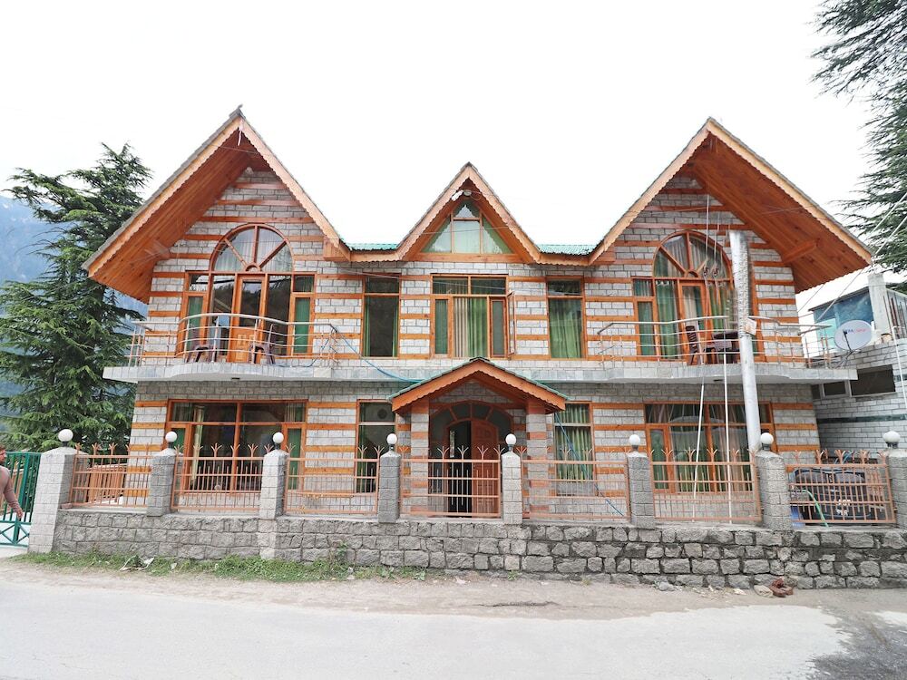Манали: OYO 13715 Home Stay River View Manali