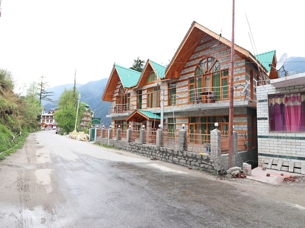 Манали: OYO 13715 Home Stay River View Manali