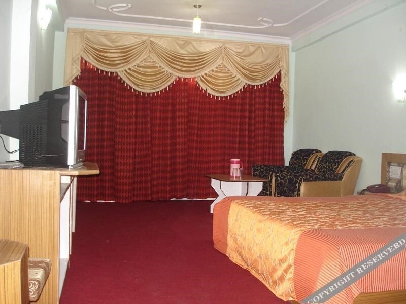 Манали: Hotel River View