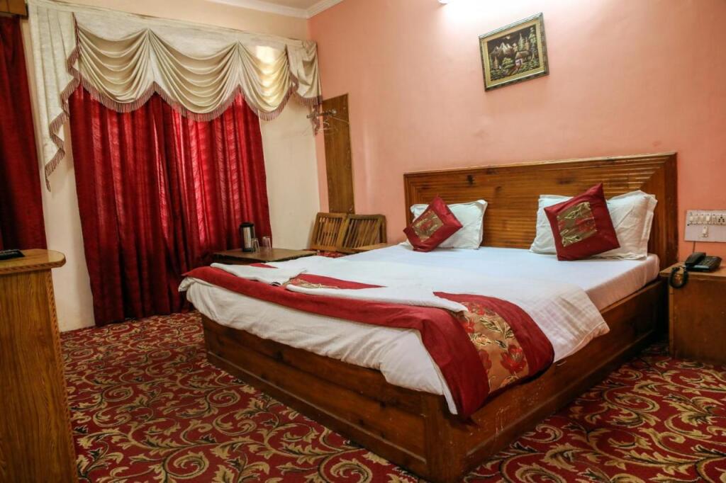 Манали: Hotel The Century