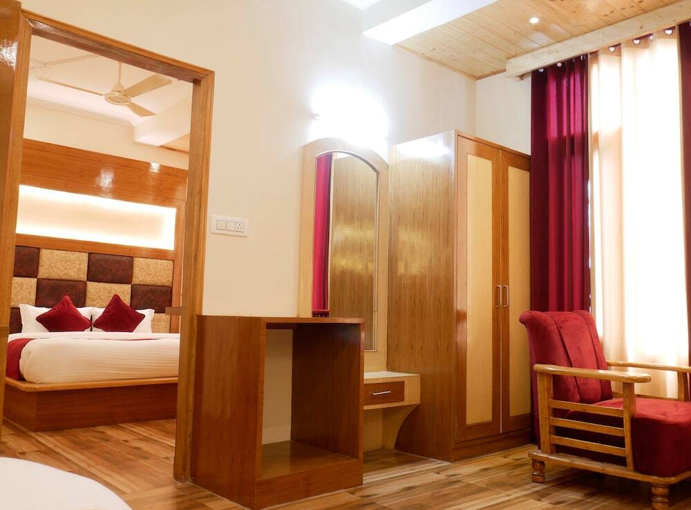 Манали: Hotel Ambika
