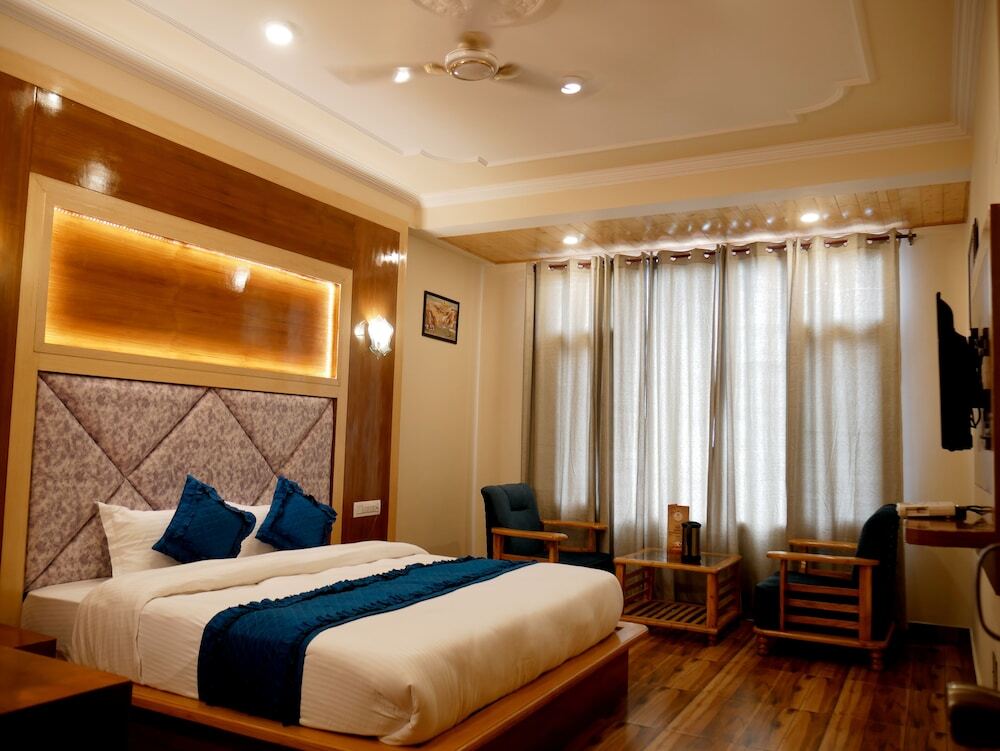 Манали: Hotel Ambika