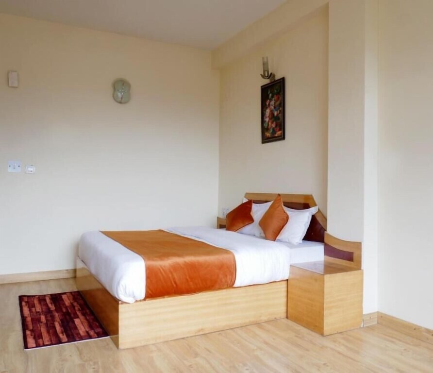 Манали: Hotel Ambika