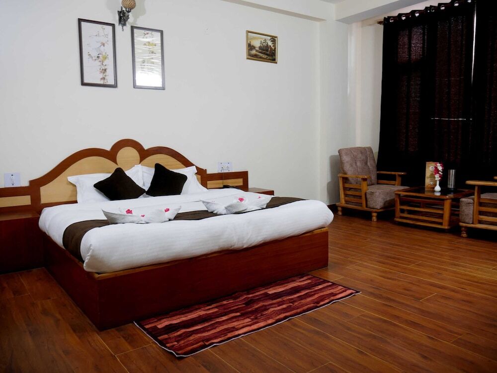 Манали: Hotel Ambika