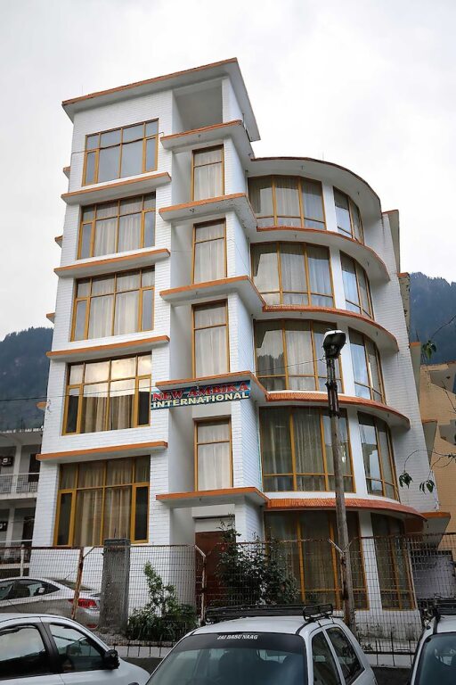 Манали: Hotel Ambika