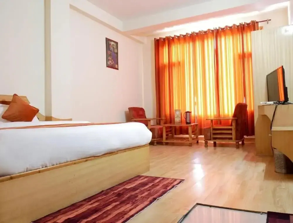Манали: Hotel Ambika