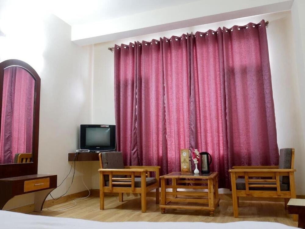 Манали: Hotel Ambika
