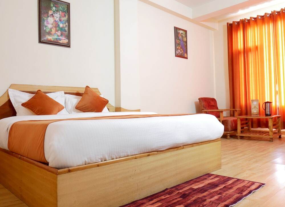 Манали: Hotel Ambika