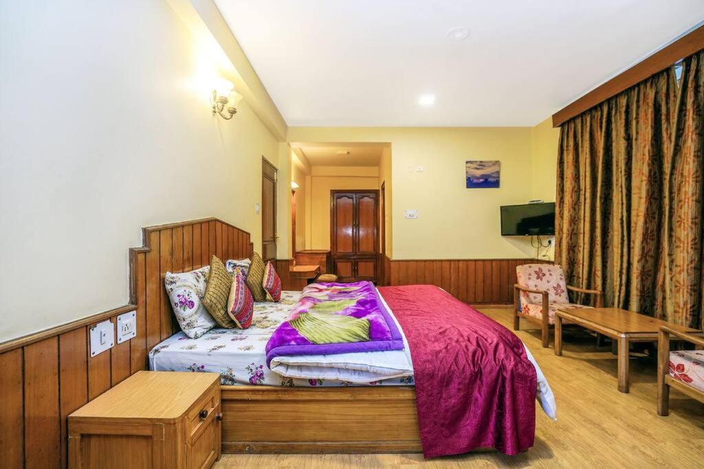 Манали: Springdales (Emiliana 5Bhk Cottage) (By Dumnu Homes)