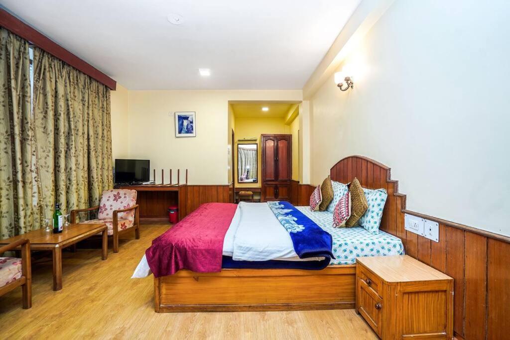 Манали: Springdales (Emiliana 5Bhk Cottage) (By Dumnu Homes)