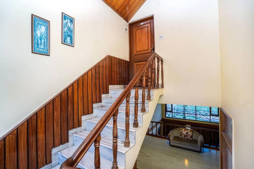 Манали: Springdales (Emiliana 5Bhk Cottage) (By Dumnu Homes)