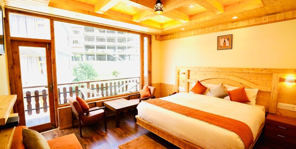 Манали: The Genial Mount, Manali