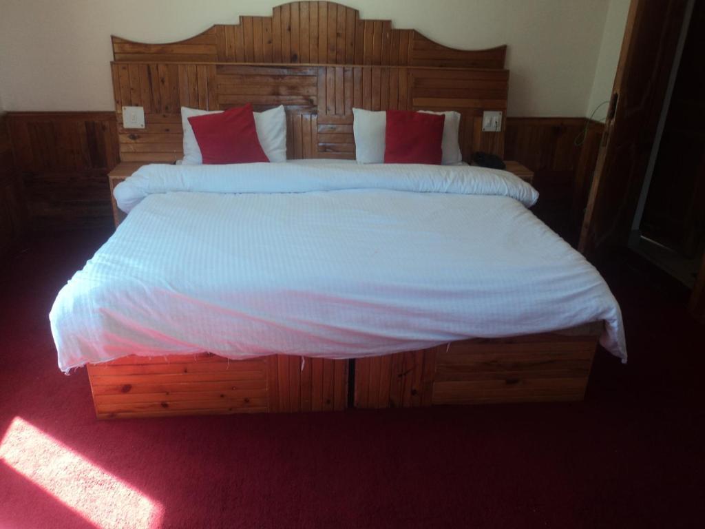Манали: Red Rose Cottages Manali
