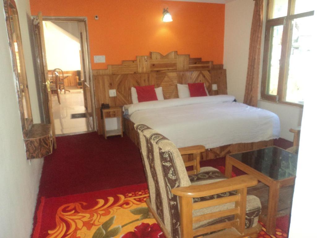 Манали: Red Rose Cottages Manali