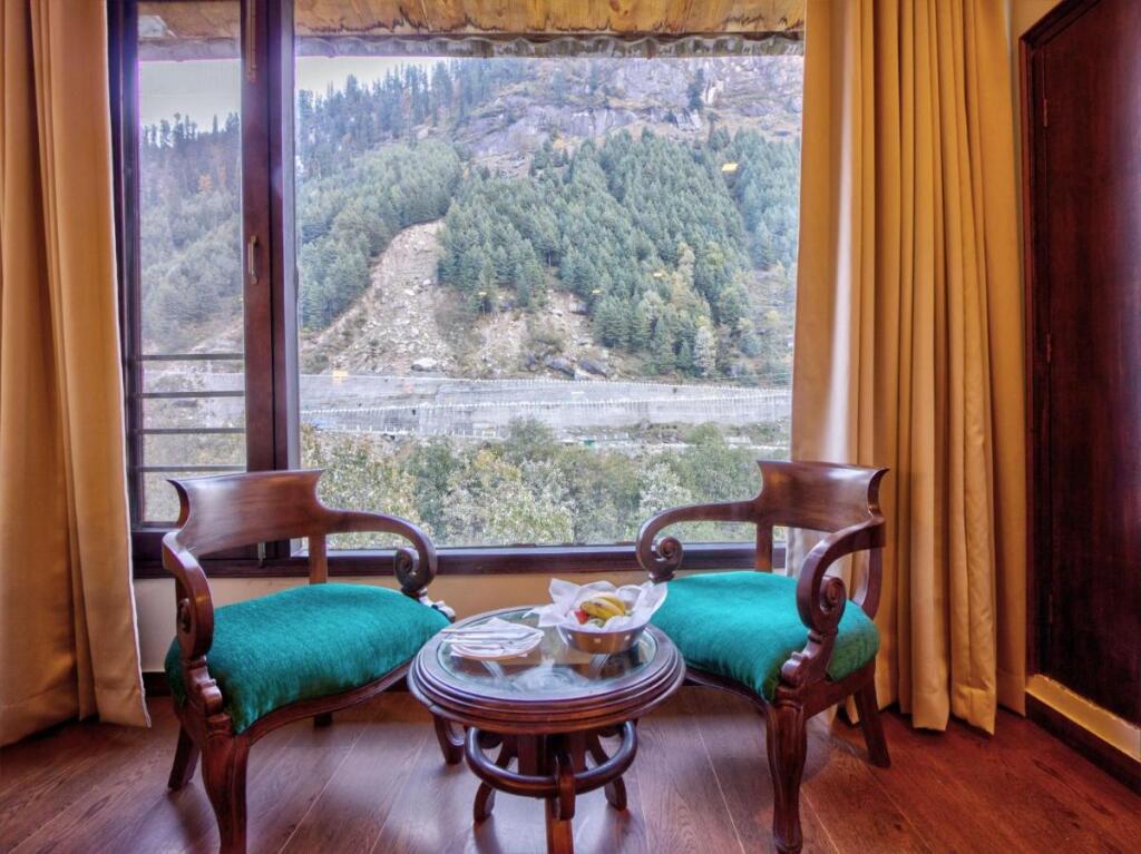 Манали: The Katoch Grand by Ostan (Riverside Resort)