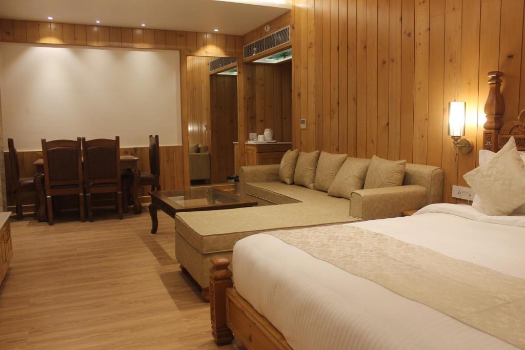 Манали: Tiaraa Hotels & Resorts - A Luxury Resort Manali