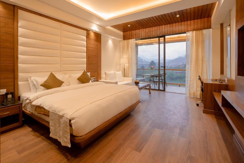 Манали: Tiaraa Hotels & Resorts - A Luxury Resort Manali