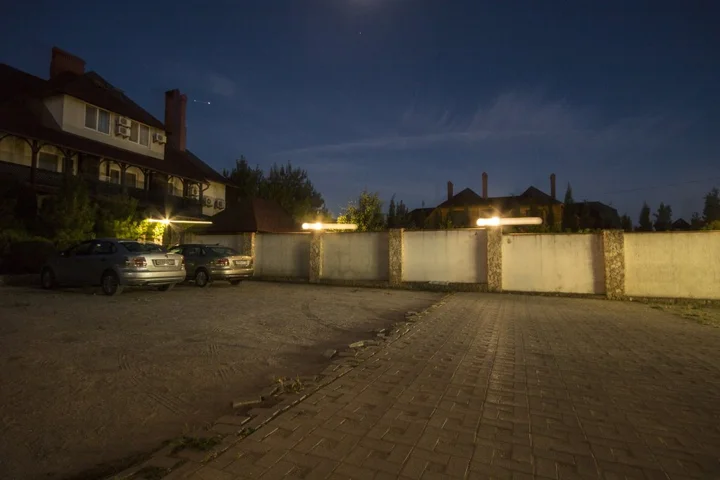 Оленевка: Гостиничный комплекс Смерекова Хата Крым