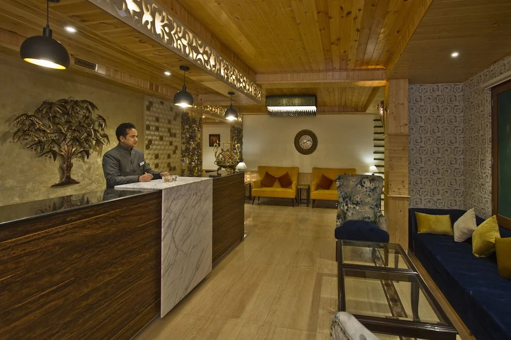 Манали: Zip by Spree Hotels Avishi Greens