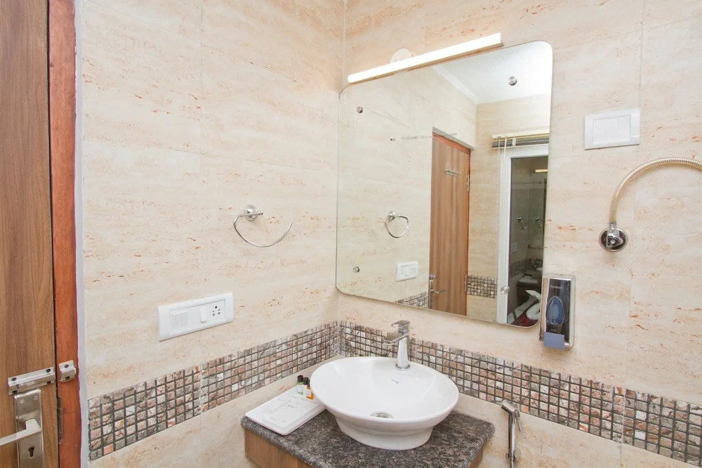 Манали: Zip by Spree Hotels Avishi Greens